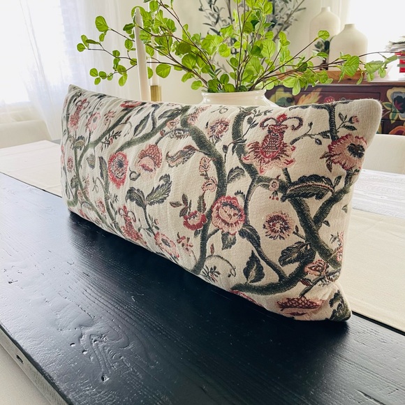 Threshold studio McGee lumbar pillow - Picture 1 of 3
